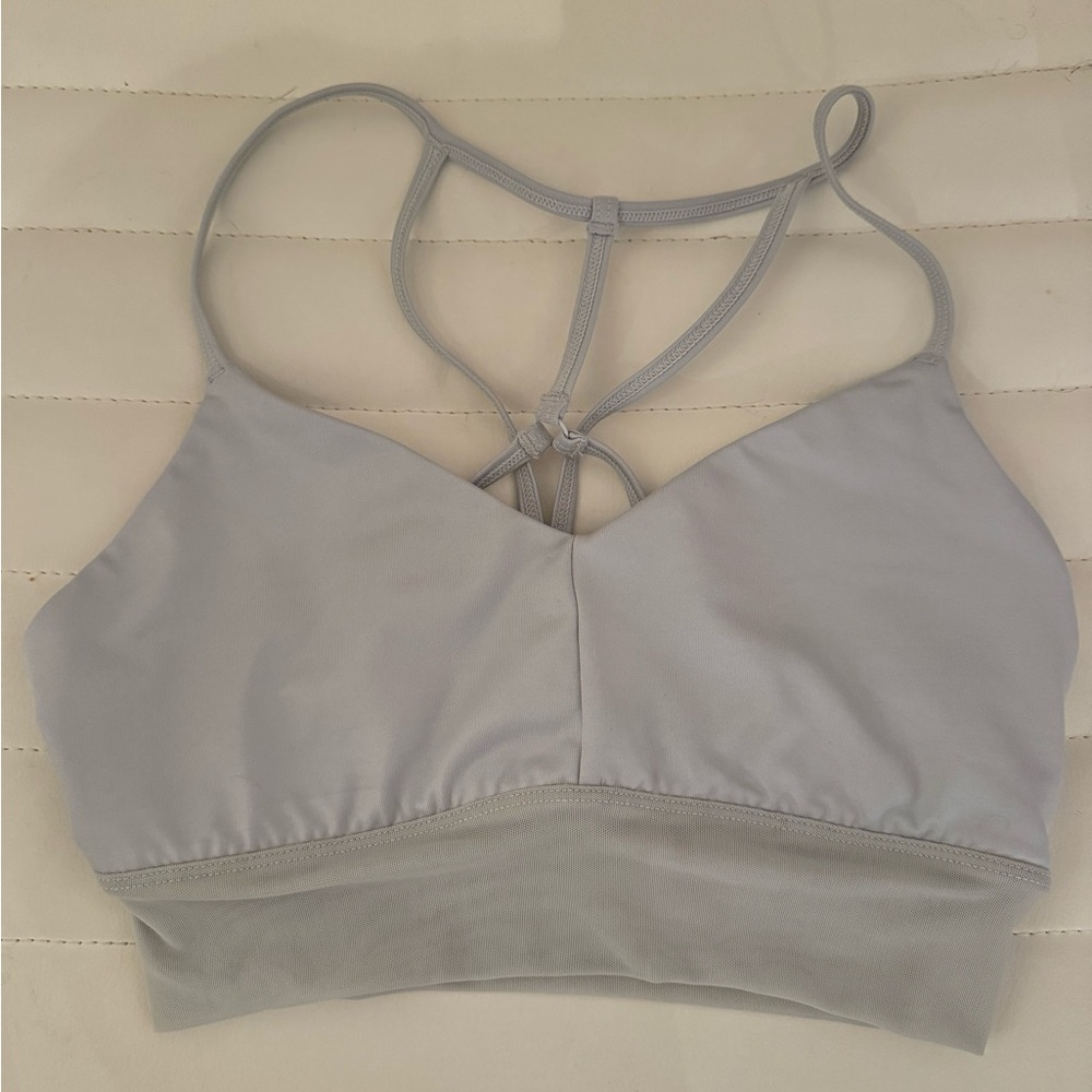 Alo Bra size S
Too small for me, only worn once 
Original price $78